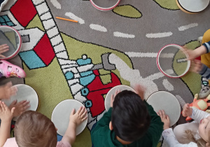 Zabawy muzyczno-ruchowe