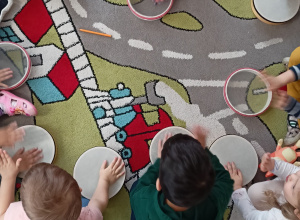 Zabawy muzyczno-ruchowe