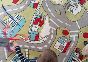 Zabawy muzyczno-ruchowe